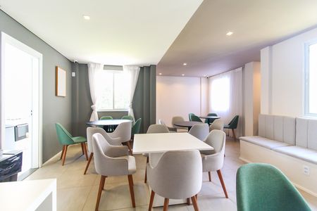 Apartamento para alugar com 41m², 2 quartos e 1 vaga Apartamento para alugar com 41m², 2 quartos e 1 vagaÁrea comum - Salão de festas