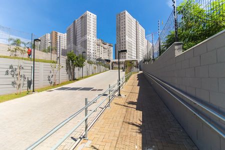 Apartamento para alugar com 41m², 2 quartos e 1 vaga Apartamento para alugar com 41m², 2 quartos e 1 vagaEntrada