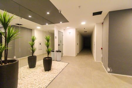 Apartamento para alugar com 41m², 2 quartos e 1 vaga Apartamento para alugar com 41m², 2 quartos e 1 vagaHall