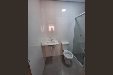 Banheiro de kitnet/studio para alugar com 1 quarto, 25m² em Brás, São Paulo