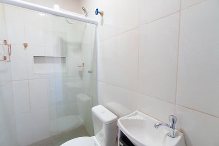 Banheiro de kitnet/studio para alugar com 1 quarto, 35m² em Jardim Jabaquara, São Paulo