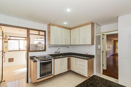 Cozinha de apartamento à venda com 3 quartos, 115m² em Santo Amaro, São Paulo