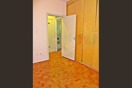 Apartamento à venda com 136m², 4 quartos e sem vaga