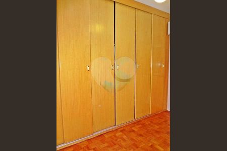 Apartamento à venda com 136m², 4 quartos e sem vaga