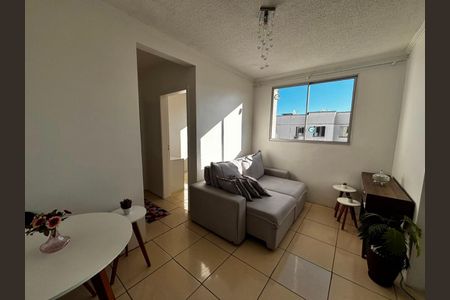 Apartamento para alugar com 2 quartos, 45m² em COHAB B, Gravataí