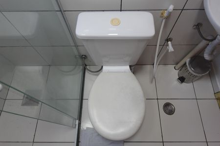Banheiro Social de apartamento para alugar com 2 quartos, 44m² em Heliópolis, Belo Horizonte