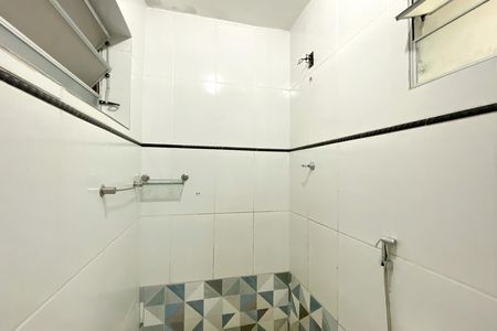 Casa para alugar com 100m², 3 quartos e 1 vaga Casa para alugar com 100m², 3 quartos e 1 vagaBanheiro