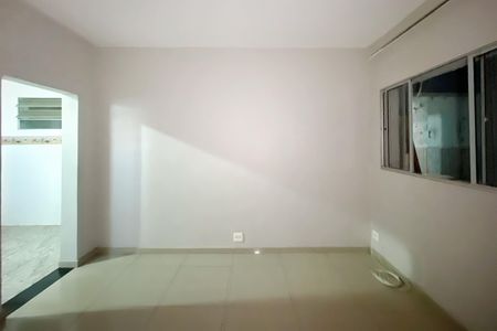 Sala de casa para alugar com 3 quartos, 100m² em Sagrada Família, Belo Horizonte
