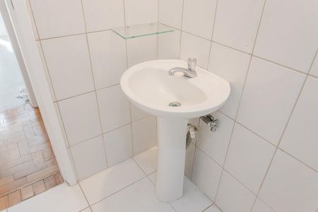 Banheiro de apartamento para alugar com 1 quarto, 38m² em Pompeia, São Paulo