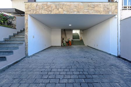 Casa para alugar com 200m², 3 quartos e 4 vagas Casa para alugar com 200m², 3 quartos e 4 vagasGaragem
