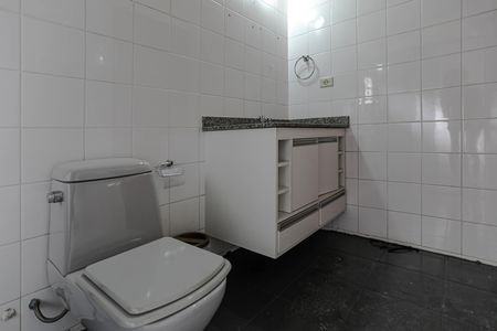 Casa para alugar com 200m², 3 quartos e 4 vagas Casa para alugar com 200m², 3 quartos e 4 vagasBanheiro - Quarto 2 - Suíte