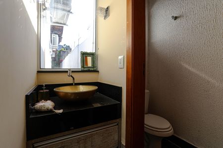 Casa para alugar com 200m², 3 quartos e 4 vagas Casa para alugar com 200m², 3 quartos e 4 vagasLavabo