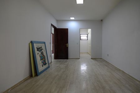 Casa para alugar com 200m², 3 quartos e 4 vagas Casa para alugar com 200m², 3 quartos e 4 vagasQuarto 3 - Suíte