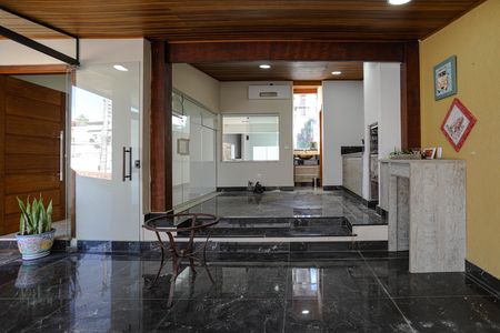 Casa para alugar com 200m², 3 quartos e 4 vagas Casa para alugar com 200m², 3 quartos e 4 vagasChurrasqueira