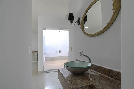 Casa para alugar com 200m², 3 quartos e 4 vagas Casa para alugar com 200m², 3 quartos e 4 vagasLavabo