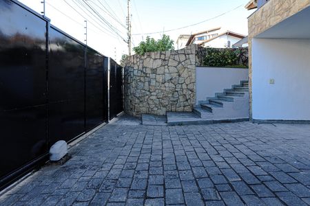 Casa para alugar com 200m², 3 quartos e 4 vagas Casa para alugar com 200m², 3 quartos e 4 vagasGaragem