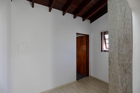 Casa para alugar com 200m², 3 quartos e 4 vagas Casa para alugar com 200m², 3 quartos e 4 vagasCloset - Quarto 2 - Suíte