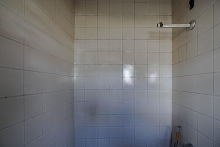 Casa para alugar com 200m², 3 quartos e 4 vagas Casa para alugar com 200m², 3 quartos e 4 vagasBanheiro de Serviço