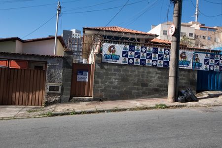 Placa Instalada dia 29/06- Código VBPE-71 de casa para alugar com 2 quartos, 55m² em Padre Eustáquio, Belo Horizonte