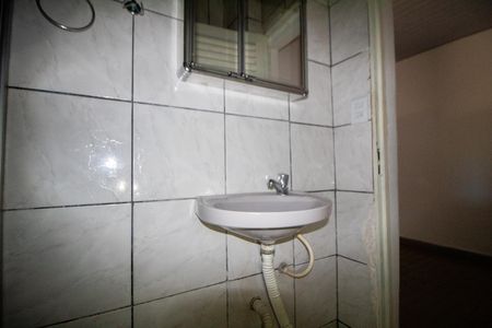 Casa para alugar com 55m², 2 quartos e sem vaga Casa para alugar com 55m², 2 quartos e sem vagaBanheiro Social