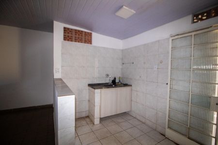 Casa para alugar com 55m², 2 quartos e sem vaga Casa para alugar com 55m², 2 quartos e sem vagaCozinha