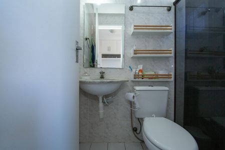 BANHEIRO2 de apartamento à venda com 3 quartos, 65m² em Buritis, Belo Horizonte