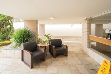 Apartamento para alugar com 78m², 2 quartos e 1 vagaHall social