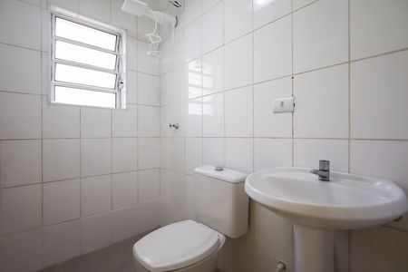 Apartamento para alugar com 49m², 2 quartos e sem vaga Apartamento para alugar com 49m², 2 quartos e sem vagaBanheiro