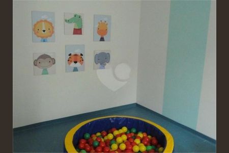 Apartamento à venda com 32m², 1 quarto e sem vaga