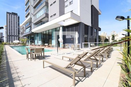 Apartamento à venda com 184m², 4 quartos e 3 vagasÁrea comum - Piscina