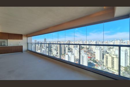 Apartamento à venda com 184m², 4 quartos e 3 vagasVaranda