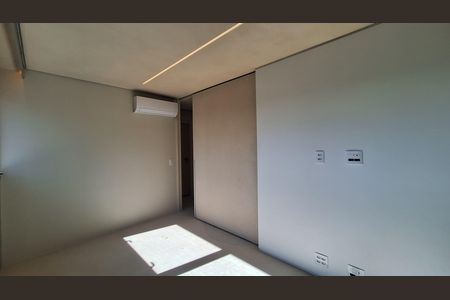 Apartamento à venda com 184m², 4 quartos e 3 vagasQuarto