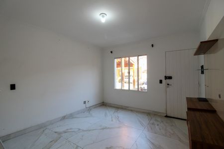 Sala de casa de condomínio para alugar com 2 quartos, 69m² em Jardim Amaralina, São Paulo