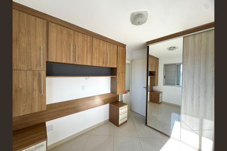 Quarto 1 de apartamento para alugar com 2 quartos, 57m² em Vila Milton, Guarulhos