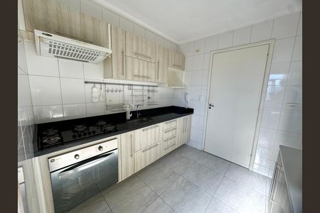 Apartamento para alugar com 57m², 2 quartos e 1 vaga Apartamento para alugar com 57m², 2 quartos e 1 vagaCozinha