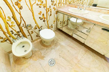 Apartamento para alugar com 213m², 3 quartos e 2 vagas Apartamento para alugar com 213m², 3 quartos e 2 vagasBanheiro da Suíte 1