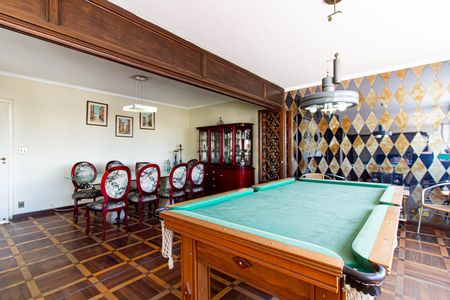 Apartamento para alugar com 213m², 3 quartos e 2 vagas Apartamento para alugar com 213m², 3 quartos e 2 vagasSala de Jantar