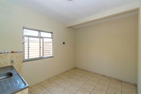 Casa para alugar com 48m², 2 quartos e sem vaga Casa para alugar com 48m², 2 quartos e sem vagaCozinha