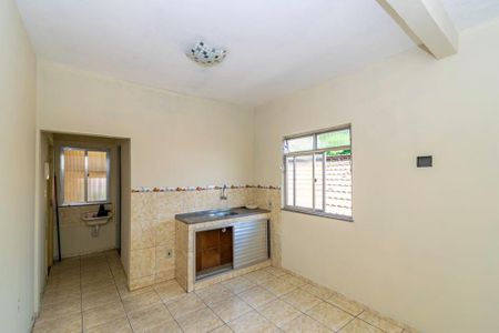 Casa para alugar com 48m², 2 quartos e sem vaga Casa para alugar com 48m², 2 quartos e sem vagaCozinha
