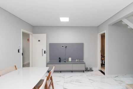 Apartamento à venda com 142m², 3 quartos e 2 vagas Apartamento à venda com 142m², 3 quartos e 2 vagasSala