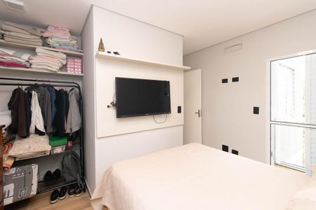 Apartamento à venda com 142m², 3 quartos e 2 vagas Apartamento à venda com 142m², 3 quartos e 2 vagasQuarto Suíte 2