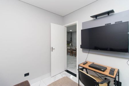 Apartamento à venda com 142m², 3 quartos e 2 vagas Apartamento à venda com 142m², 3 quartos e 2 vagasEscritório
