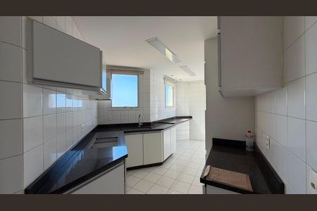 Apartamento à venda com 117m², 2 quartos e 2 vagas