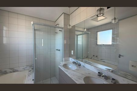 Apartamento à venda com 117m², 2 quartos e 2 vagas