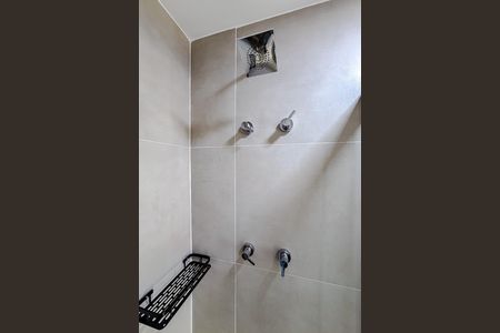 Banheiro de kitnet/studio para alugar com 1 quarto, 24m² em Ipiranga, São Paulo