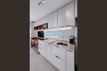 Cozinha de kitnet/studio para alugar com 1 quarto, 24m² em Ipiranga, São Paulo
