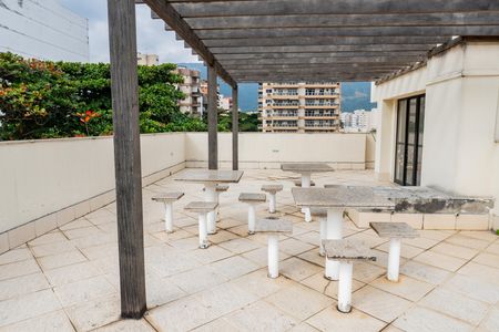 Apartamento à venda com 77m², 2 quartos e 1 vaga Apartamento à venda com 77m², 2 quartos e 1 vagaÁrea comum