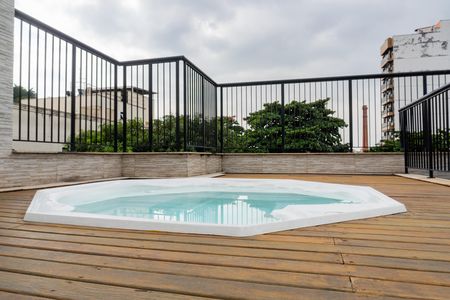 Apartamento à venda com 77m², 2 quartos e 1 vaga Apartamento à venda com 77m², 2 quartos e 1 vagaÁrea comum