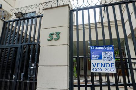 Apartamento à venda com 77m², 2 quartos e 1 vaga Apartamento à venda com 77m², 2 quartos e 1 vagaPlaca