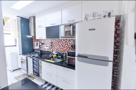 Apartamento à venda com 77m², 2 quartos e 1 vaga Apartamento à venda com 77m², 2 quartos e 1 vagaCozinha